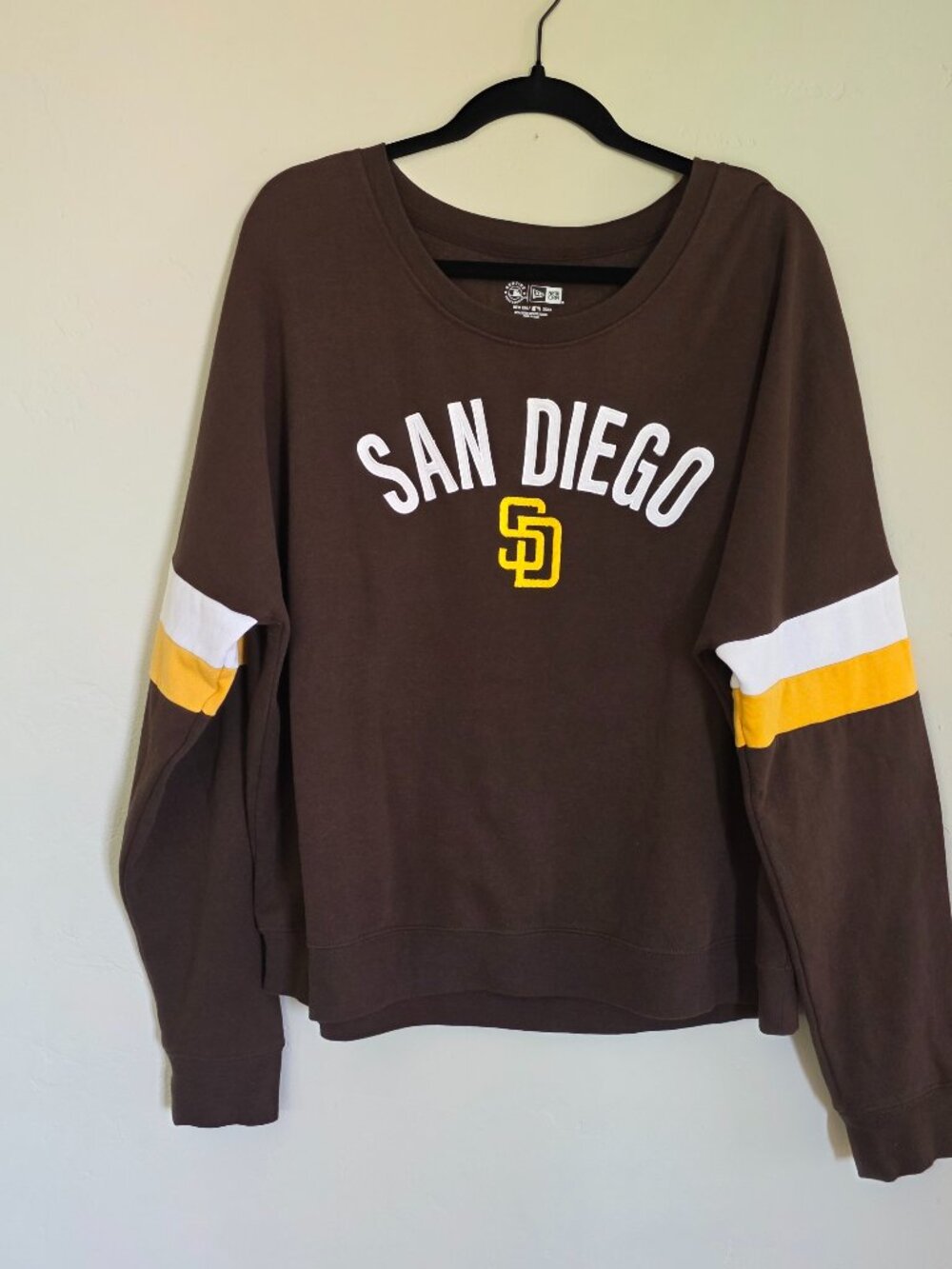 New Era San Diego Padres Crewneck Sweatshirt | Women's XL